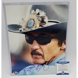 Richard Petty Signed Photo 11X14 Nascar King Beckett COA